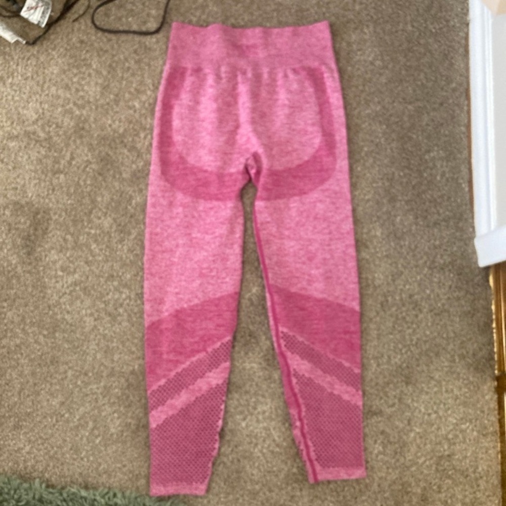 Victoria's Secret Pink Seamless women’s Leggings - Picture 3 of 4